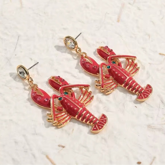 Lobster Pink Gold Earrings - Picture 13 of 16